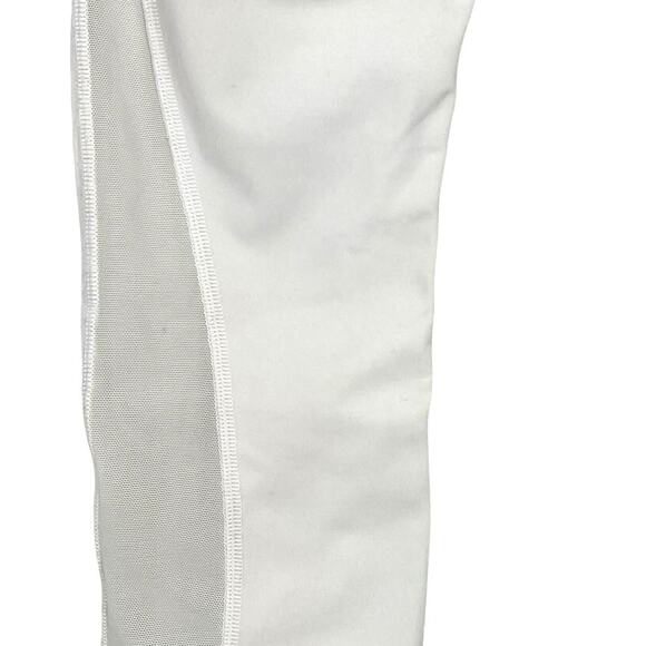 Lululemon Train Times Crop 21" White Size 6 Full On Luxtreme - Picture 7 of 8